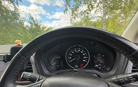 Honda Vezel, 2014 год, 1 350 000 рублей, 16 фотография