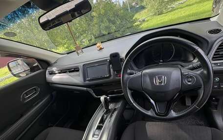 Honda Vezel, 2014 год, 1 350 000 рублей, 19 фотография