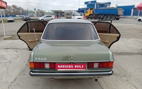 Mercedes-Benz W123, 1984 год, 350 000 рублей, 11 фотография