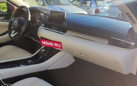 Mazda 6, 2018 год, 2 000 000 рублей, 13 фотография