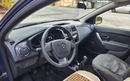 Renault Logan II, 2018 год, 1 100 000 рублей, 10 фотография