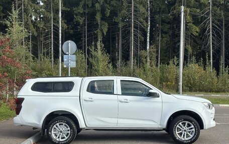 Isuzu D-Max, 2021 год, 2 900 000 рублей, 6 фотография