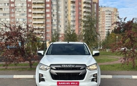 Isuzu D-Max, 2021 год, 2 900 000 рублей, 22 фотография