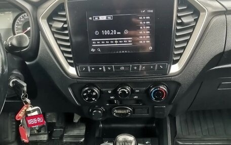 Isuzu D-Max, 2021 год, 2 900 000 рублей, 30 фотография