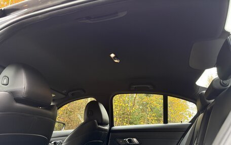 BMW 3 серия, 2019 год, 3 390 000 рублей, 24 фотография