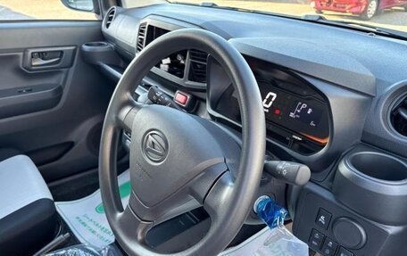 Daihatsu Mira e:S II, 2023 год, 570 000 рублей, 10 фотография