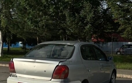 Toyota Platz, 2000 год, 120 000 рублей, 3 фотография