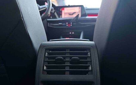 Volkswagen Golf VIII, 2023 год, 1 750 000 рублей, 19 фотография