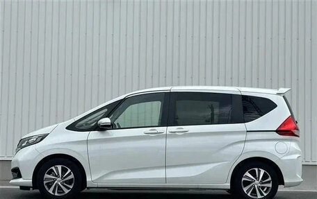 Honda Freed II, 2022 год, 1 375 000 рублей, 5 фотография
