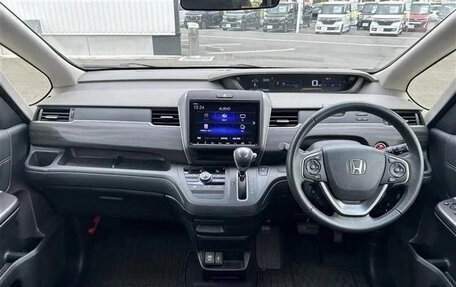 Honda Freed II, 2022 год, 1 375 000 рублей, 9 фотография
