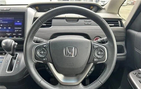 Honda Freed II, 2022 год, 1 375 000 рублей, 10 фотография
