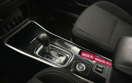 Mitsubishi Outlander III рестайлинг 3, 2018 год, 2 377 000 рублей, 13 фотография