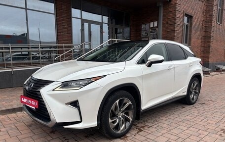 Lexus RX IV рестайлинг, 2016 год, 4 425 000 рублей, 2 фотография