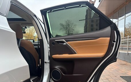 Lexus RX IV рестайлинг, 2016 год, 4 425 000 рублей, 17 фотография