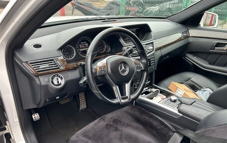 Mercedes-Benz E-Класс, 2012 год, 1 240 000 рублей, 10 фотография