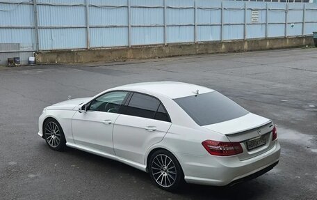 Mercedes-Benz E-Класс, 2012 год, 1 240 000 рублей, 15 фотография