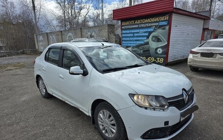 Renault Logan II, 2014 год, 240 000 рублей, 3 фотография
