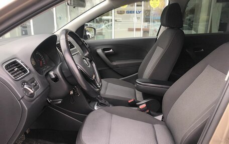 Volkswagen Polo VI (EU Market), 2017 год, 1 218 500 рублей, 9 фотография