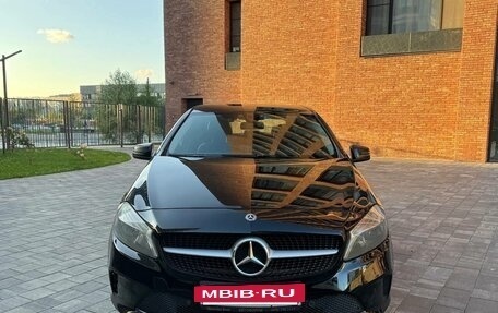 Mercedes-Benz A-Класс, 2017 год, 1 345 000 рублей, 4 фотография