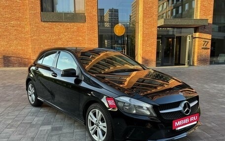 Mercedes-Benz A-Класс, 2017 год, 1 345 000 рублей, 2 фотография
