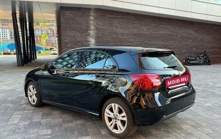 Mercedes-Benz A-Класс, 2017 год, 1 345 000 рублей, 3 фотография