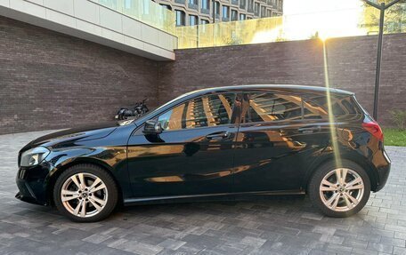Mercedes-Benz A-Класс, 2017 год, 1 345 000 рублей, 9 фотография