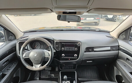 Mitsubishi Outlander III рестайлинг 3, 2020 год, 1 880 000 рублей, 18 фотография