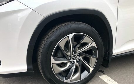 Lexus RX IV рестайлинг, 2019 год, 3 999 000 рублей, 25 фотография