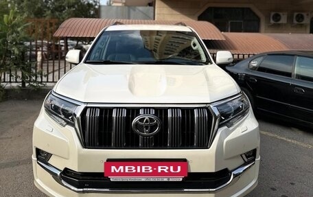 Toyota Land Cruiser Prado 150 рестайлинг 2, 2019 год, 5 700 000 рублей, 6 фотография