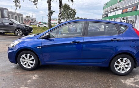 Hyundai Solaris II рестайлинг, 2012 год, 770 000 рублей, 4 фотография