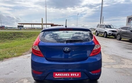 Hyundai Solaris II рестайлинг, 2012 год, 770 000 рублей, 2 фотография