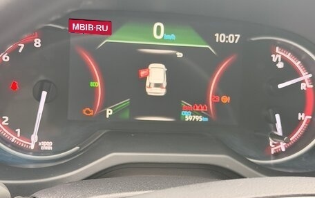 Toyota RAV4, 2021 год, 3 700 000 рублей, 12 фотография