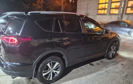 Toyota RAV4, 2015 год, 1 950 000 рублей, 1 фотография