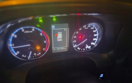 Toyota RAV4, 2015 год, 1 950 000 рублей, 4 фотография