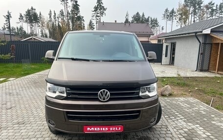 Volkswagen Multivan T5, 2013 год, 2 250 000 рублей, 1 фотография