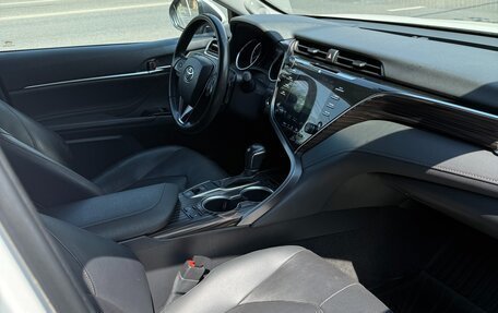 Toyota Camry, 2020 год, 3 400 000 рублей, 9 фотография