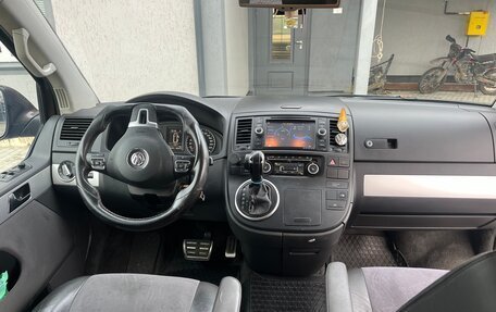 Volkswagen Multivan T5, 2013 год, 2 250 000 рублей, 8 фотография