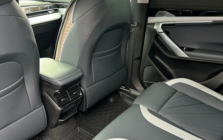 Geely Atlas, 2024 год, 2 750 000 рублей, 6 фотография