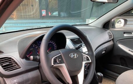 Hyundai Solaris II рестайлинг, 2013 год, 650 000 рублей, 11 фотография