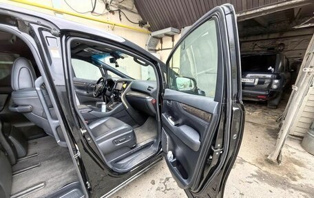 Toyota Alphard III, 2019 год, 4 490 000 рублей, 13 фотография