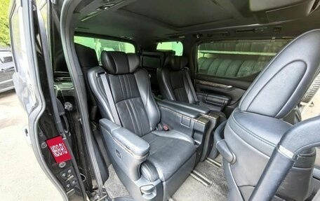 Toyota Alphard III, 2019 год, 4 490 000 рублей, 18 фотография
