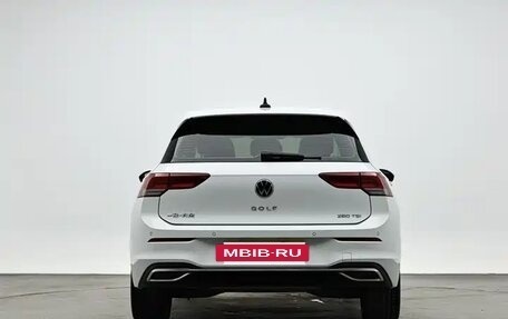 Volkswagen Golf VIII, 2023 год, 1 760 000 рублей, 4 фотография