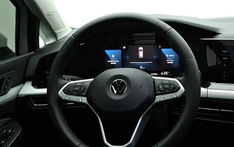 Volkswagen Golf VIII, 2023 год, 1 760 000 рублей, 13 фотография