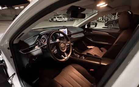 Mazda 6, 2019 год, 1 900 000 рублей, 6 фотография