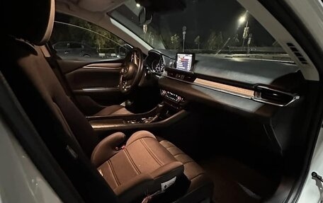 Mazda 6, 2019 год, 1 900 000 рублей, 11 фотография