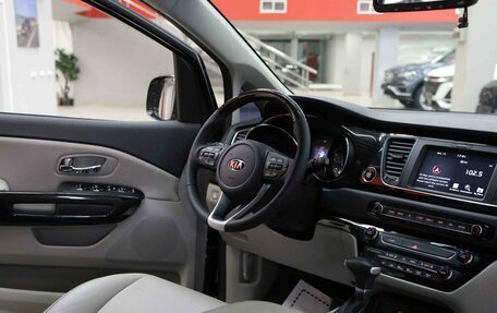 KIA Carnival III, 2019 год, 2 650 000 рублей, 11 фотография