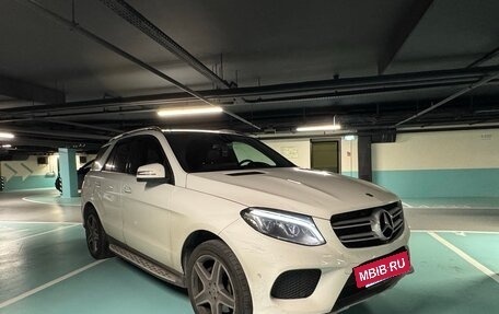 Mercedes-Benz GLE, 2017 год, 3 900 000 рублей, 2 фотография