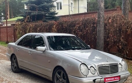 Mercedes-Benz E-Класс, 1996 год, 183 000 рублей, 1 фотография