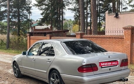 Mercedes-Benz E-Класс, 1996 год, 183 000 рублей, 3 фотография