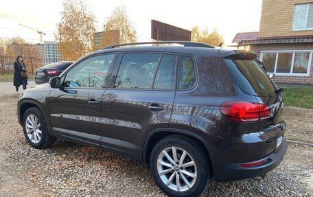 Volkswagen Tiguan I, 2016 год, 1 900 000 рублей, 6 фотография